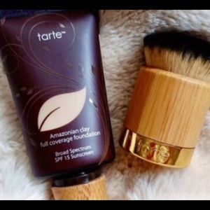 Tarte Foundation in Light Medium